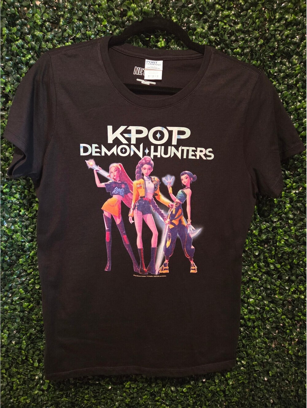 Netflix K-Pop Demon Hunters Black Graphic T-Shirt Medium